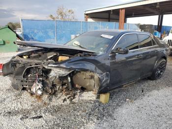  Salvage Chrysler 300