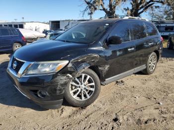  Salvage Nissan Pathfinder