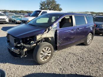  Salvage Kia Sedona