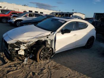  Salvage Mazda 3