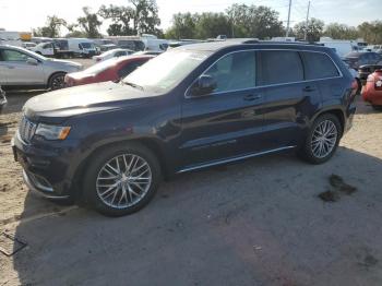  Salvage Jeep Grand Cherokee