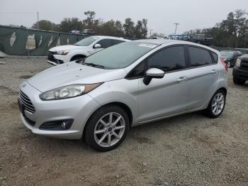  Salvage Ford Fiesta