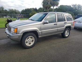  Salvage Jeep Grand Cherokee