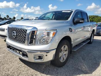  Salvage Nissan Titan