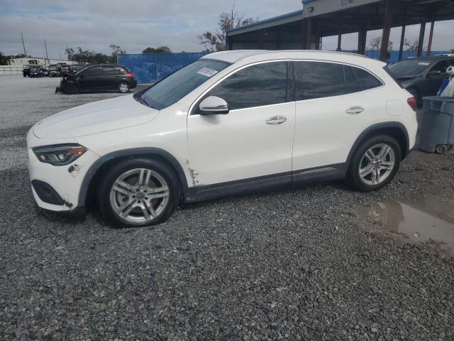  Salvage Mercedes-Benz GLA