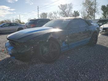  Salvage Ford Mustang