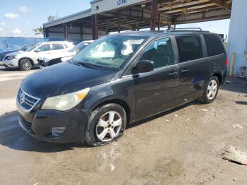  Salvage Volkswagen Routan