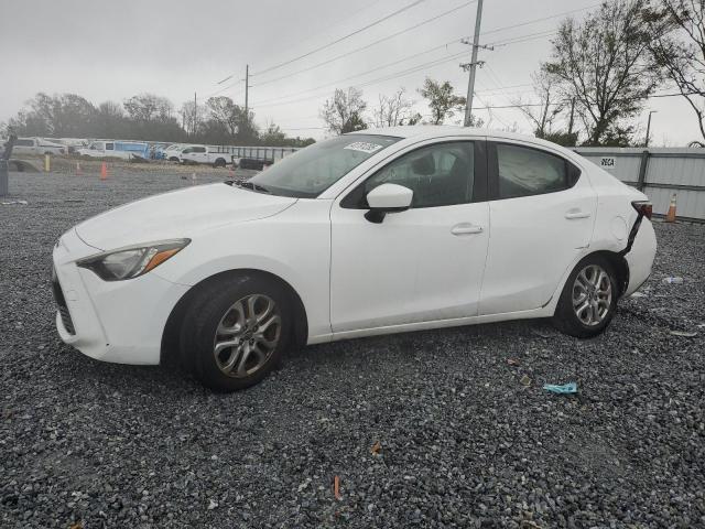  Salvage Toyota Yaris