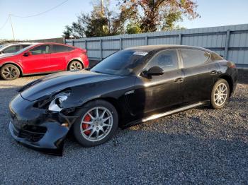  Salvage Porsche Panamera