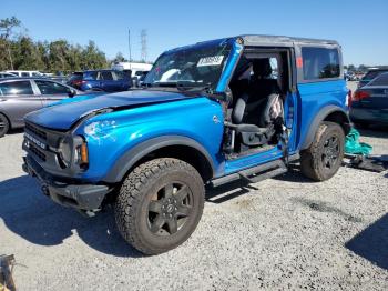  Salvage Ford Bronco