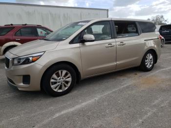  Salvage Kia Sedona