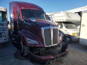  Salvage Kenworth Constructi