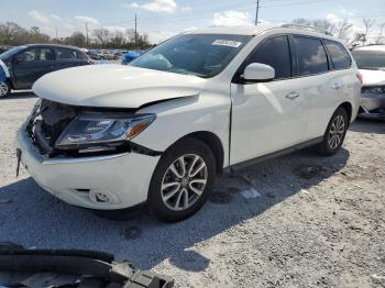  Salvage Nissan Pathfinder