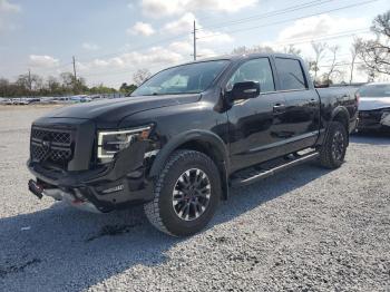  Salvage Nissan Titan