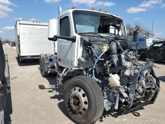  Salvage Peterbilt 579