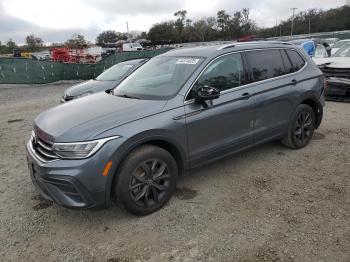  Salvage Volkswagen Tiguan