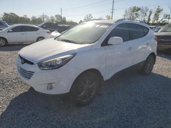  Salvage Hyundai TUCSON