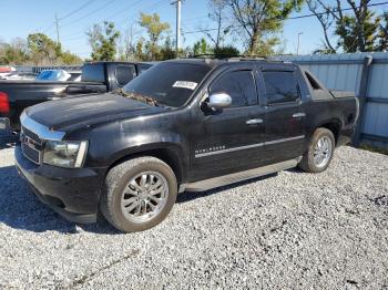  Salvage Chevrolet Avalanche