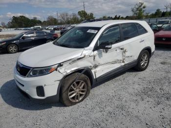  Salvage Kia Sorento