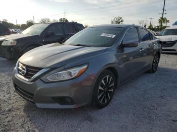  Salvage Nissan Altima