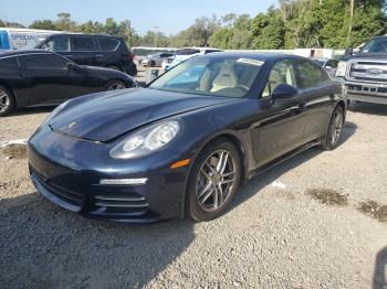  Salvage Porsche Panamera