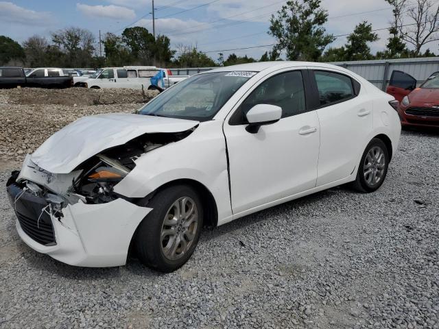  Salvage Toyota Yaris