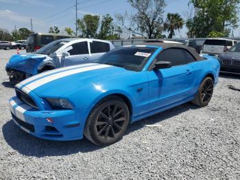  Salvage Ford Mustang