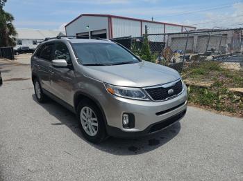  Salvage Kia Sorento