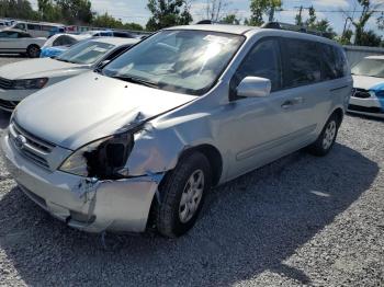  Salvage Kia Sedona