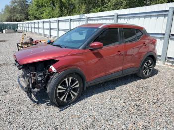  Salvage Nissan Kicks