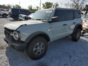  Salvage Ford Bronco
