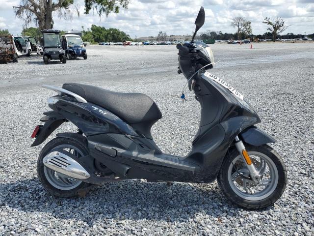  Salvage Piaggio Scooter