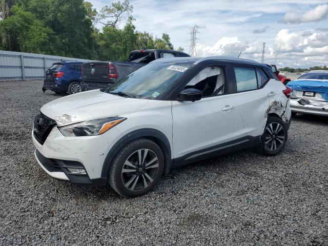  Salvage Nissan Kicks