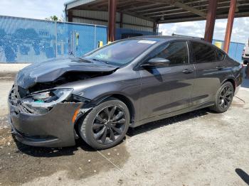  Salvage Chrysler 200