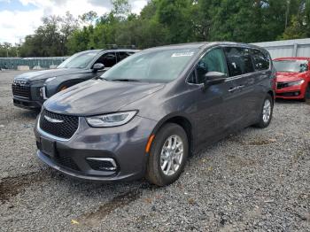  Salvage Chrysler Pacifica