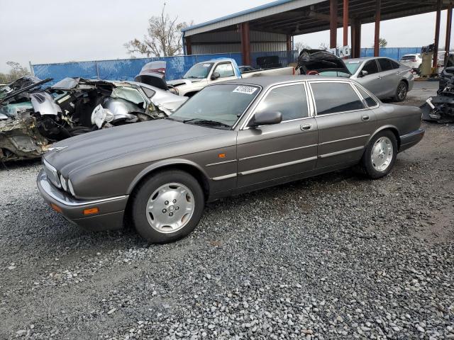  Salvage Jaguar Xj6
