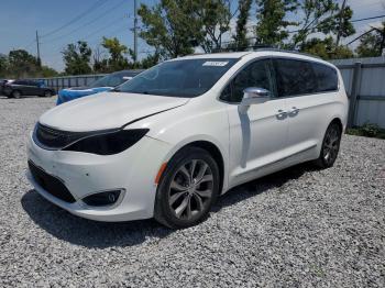  Salvage Chrysler Pacifica