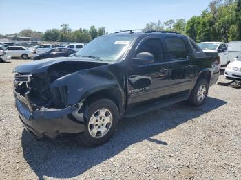  Salvage Chevrolet Avalanche