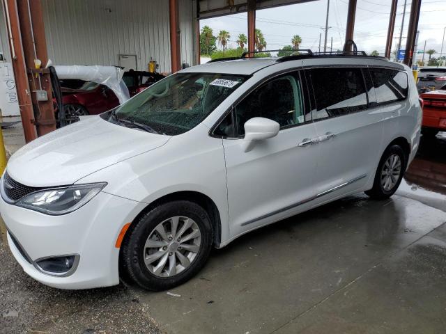  Salvage Chrysler Pacifica