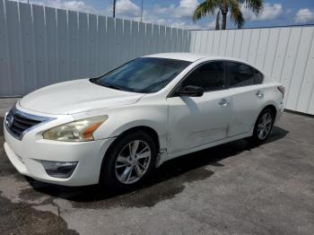  Salvage Nissan Altima