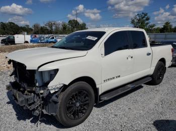  Salvage Nissan Titan
