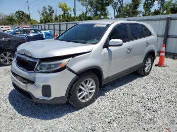 Salvage Kia Sorento