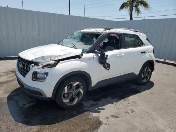  Salvage Hyundai VENUE