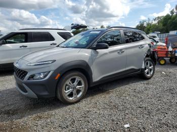  Salvage Hyundai KONA