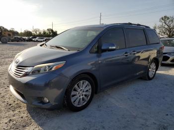  Salvage Toyota Sienna