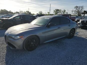  Salvage Alfa Romeo Giulia