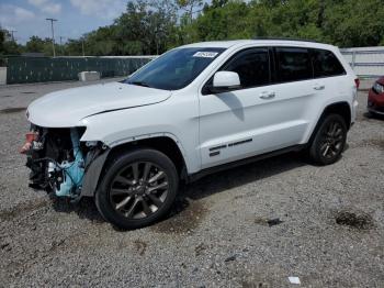  Salvage Jeep Grand Cherokee