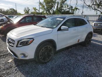  Salvage Mercedes-Benz GLA