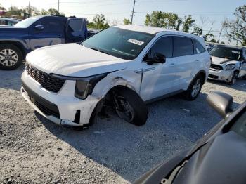  Salvage Kia Sorento