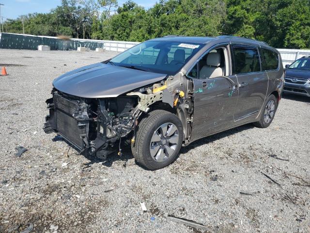  Salvage Chrysler Pacifica
